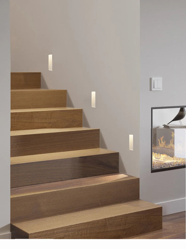 Applique murale noire à encastrer pour escalier